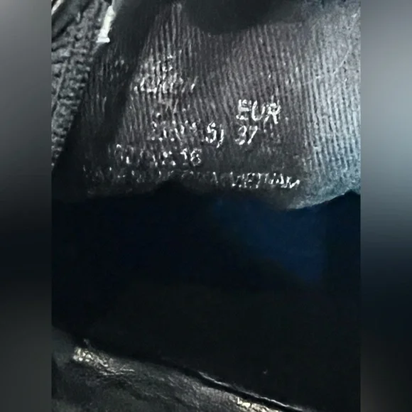 Coach Women’s Black Slip-On Trainers Sneakers GUC size 7.5 - Picture 11 of 14